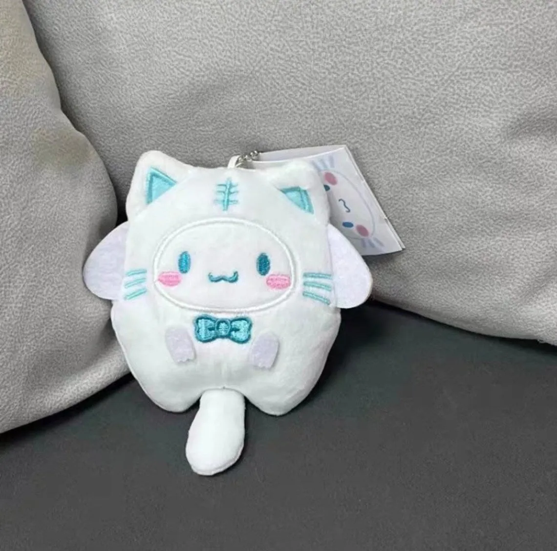 Sanrio Tiger Cat Neko Chan Hello Kitty My Melody Kuromi Cinnamoroll Pompompurin Pochacco Hangyodon Bad Badtz Maru Mini Plush Doll Keychain