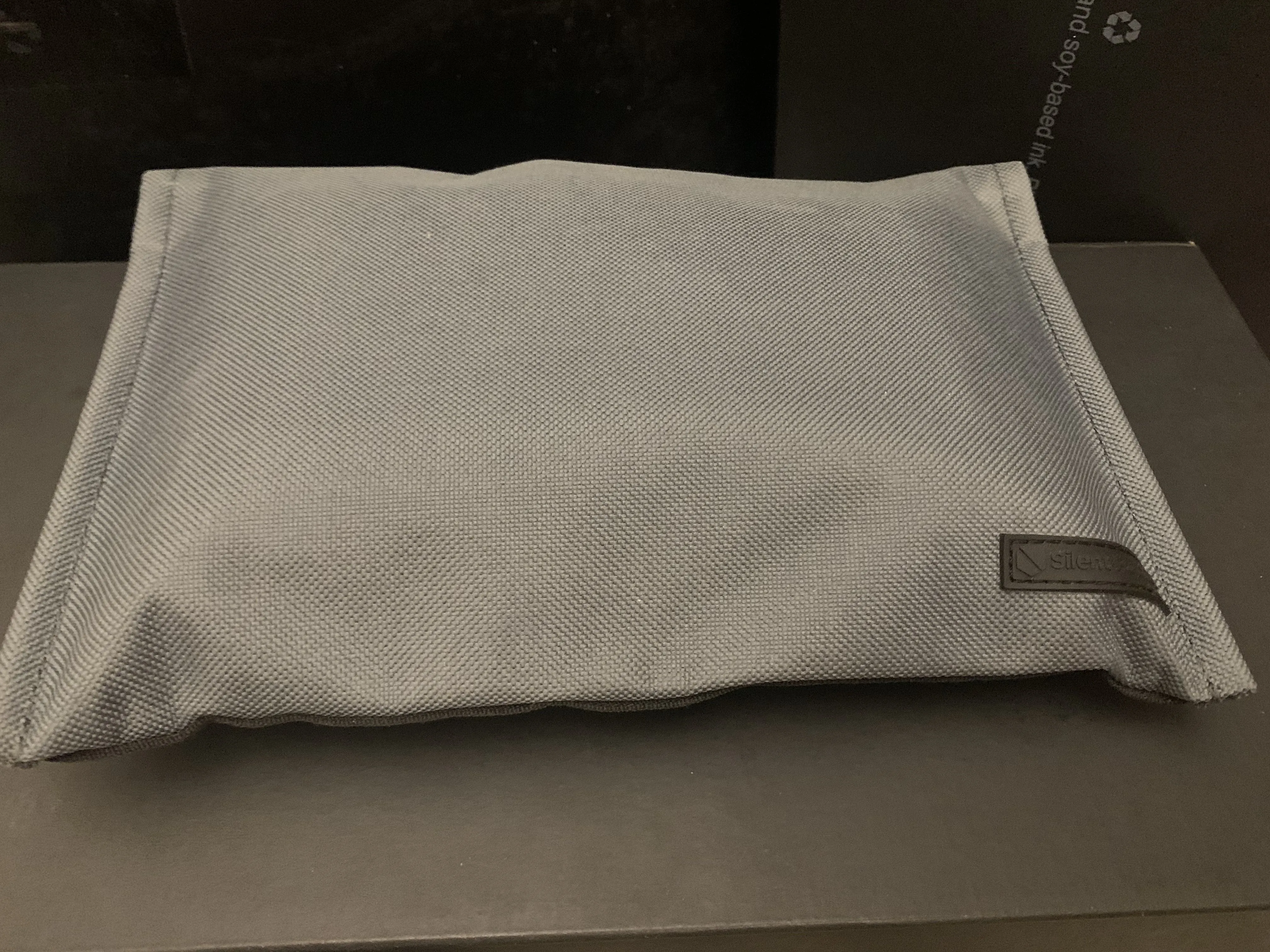 SLNT Utility Faraday Bags for Tablets and Multiple Devices Black